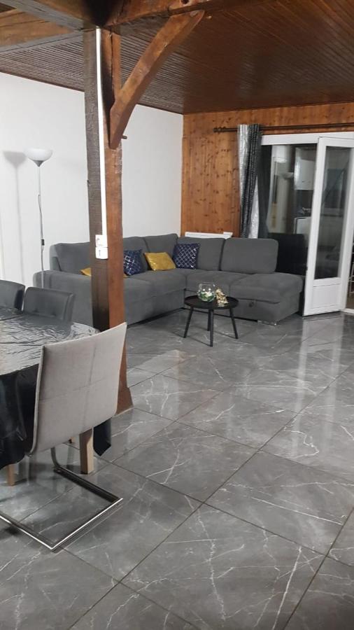 Villa Skys France Gien Bagian luar foto